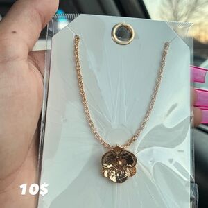 Gold Flower Pendant Necklace - Women Jewelry